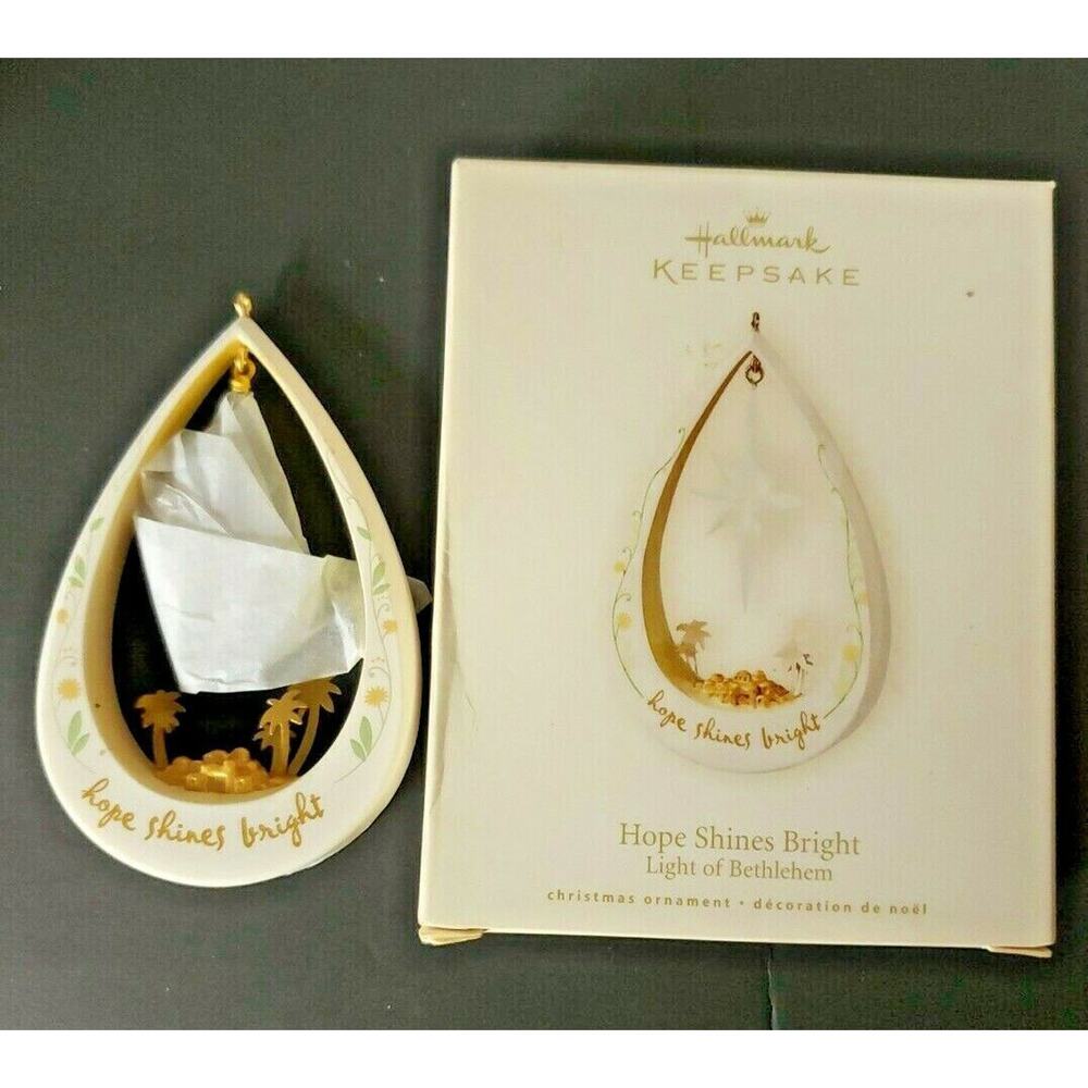 2008 Hallmark Hope Shines Bright Christmas Ornament Light of Bethlehem U12
